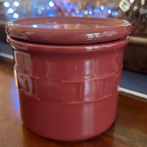 Longaberger Woven Traditions Paprika crock with lid